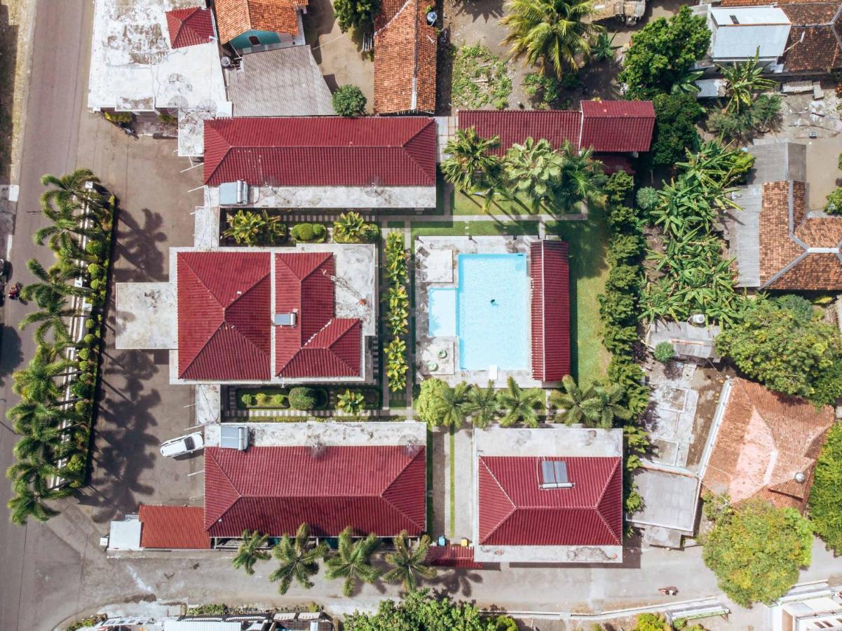 Sunrise Resort Batukaras Exterior foto